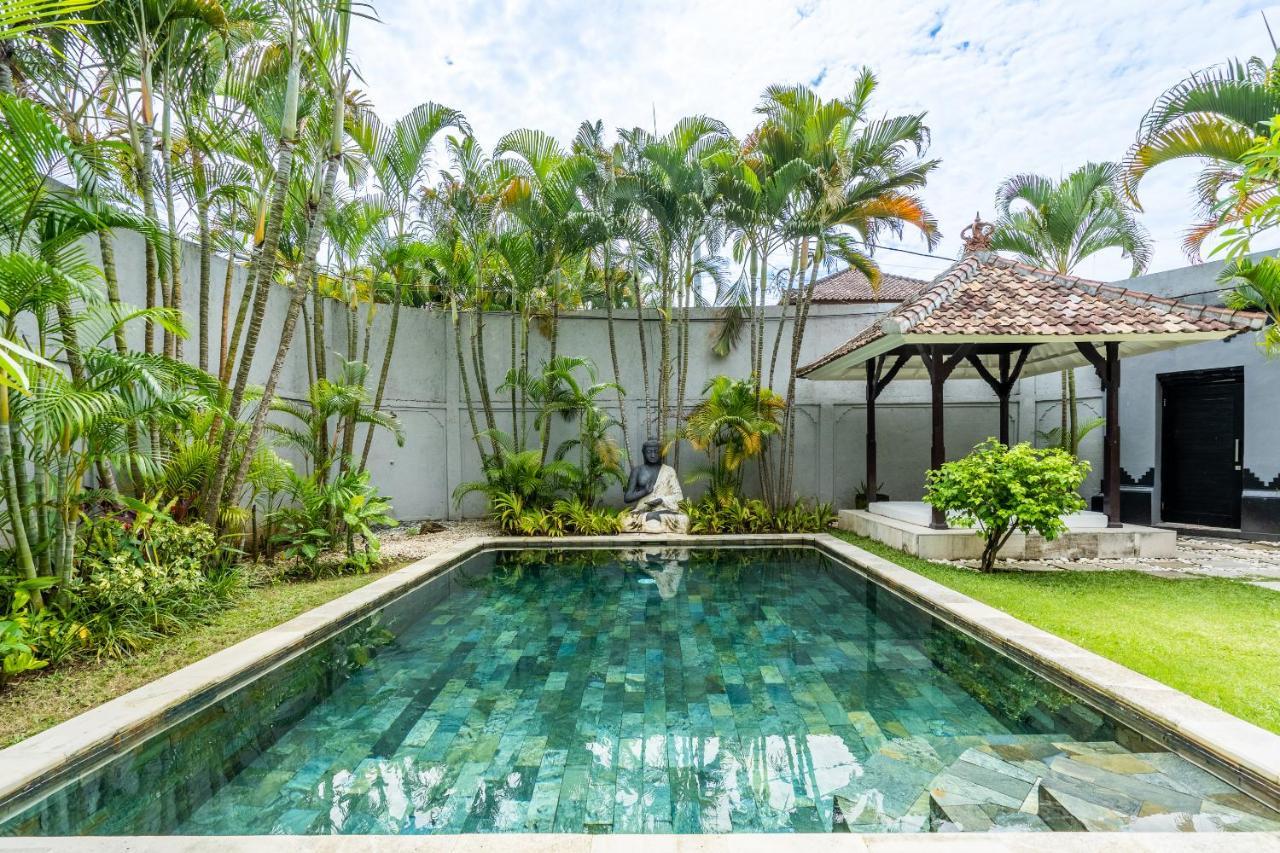 Villa Damai Oasis In The Heart Of Seminyak Exterior photo