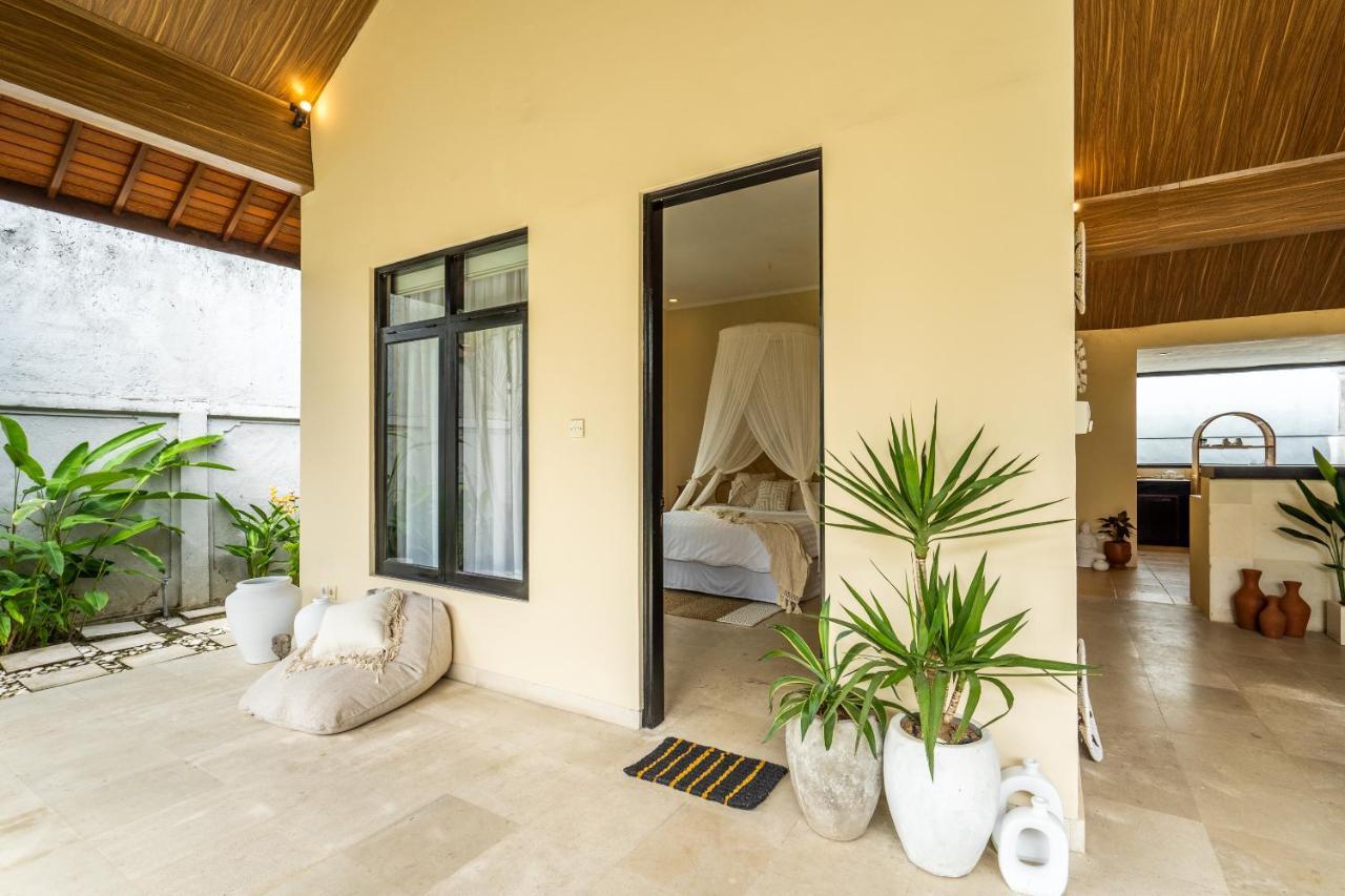 Villa Damai Oasis In The Heart Of Seminyak Exterior photo